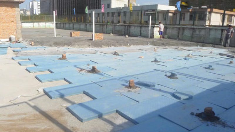 外墙防水层开裂修补：成本构成与决策要点**